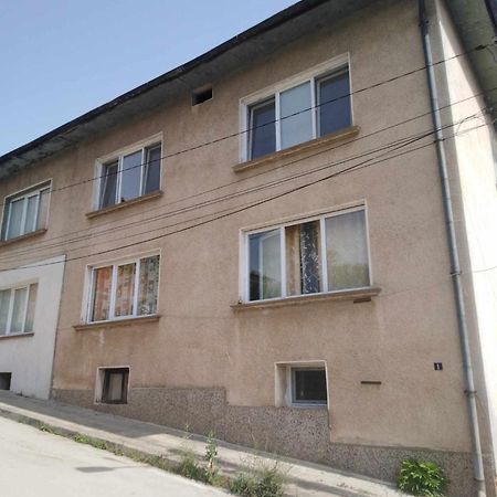 Calipsso Apartment'S Belogradchik Exterior photo